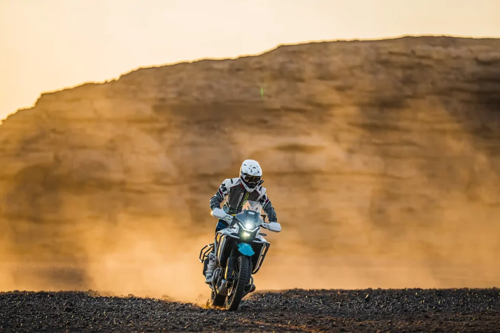 cfmoto 450mt
